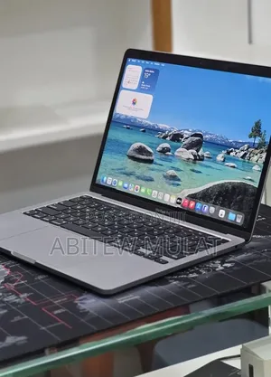 New Laptop Apple MacBook Pro 2022 M2 16GB Apple M2 SSD 512GB