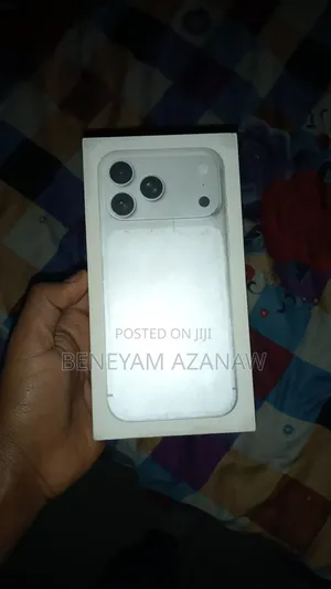 New Apple iPhone 17 Pro Max 256 GB Silver
