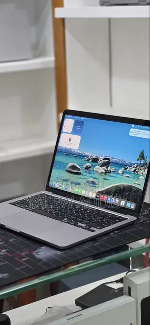 New Laptop Apple MacBook Pro 2020 M1 16GB Apple M1 SSD 512GB