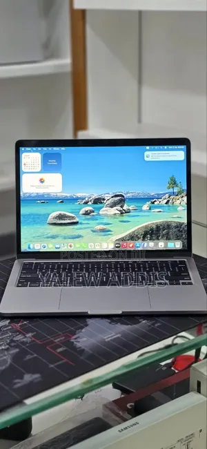 New Laptop Apple MacBook Pro 2020 M1 16GB Apple M1 SSD 512GB