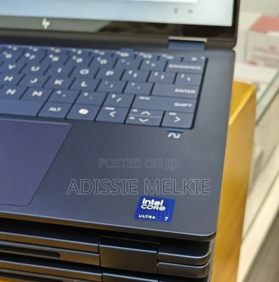 New Laptop HP OmniBook X Flip 14" 16GB Intel Core Ultra 7 SSD 1T