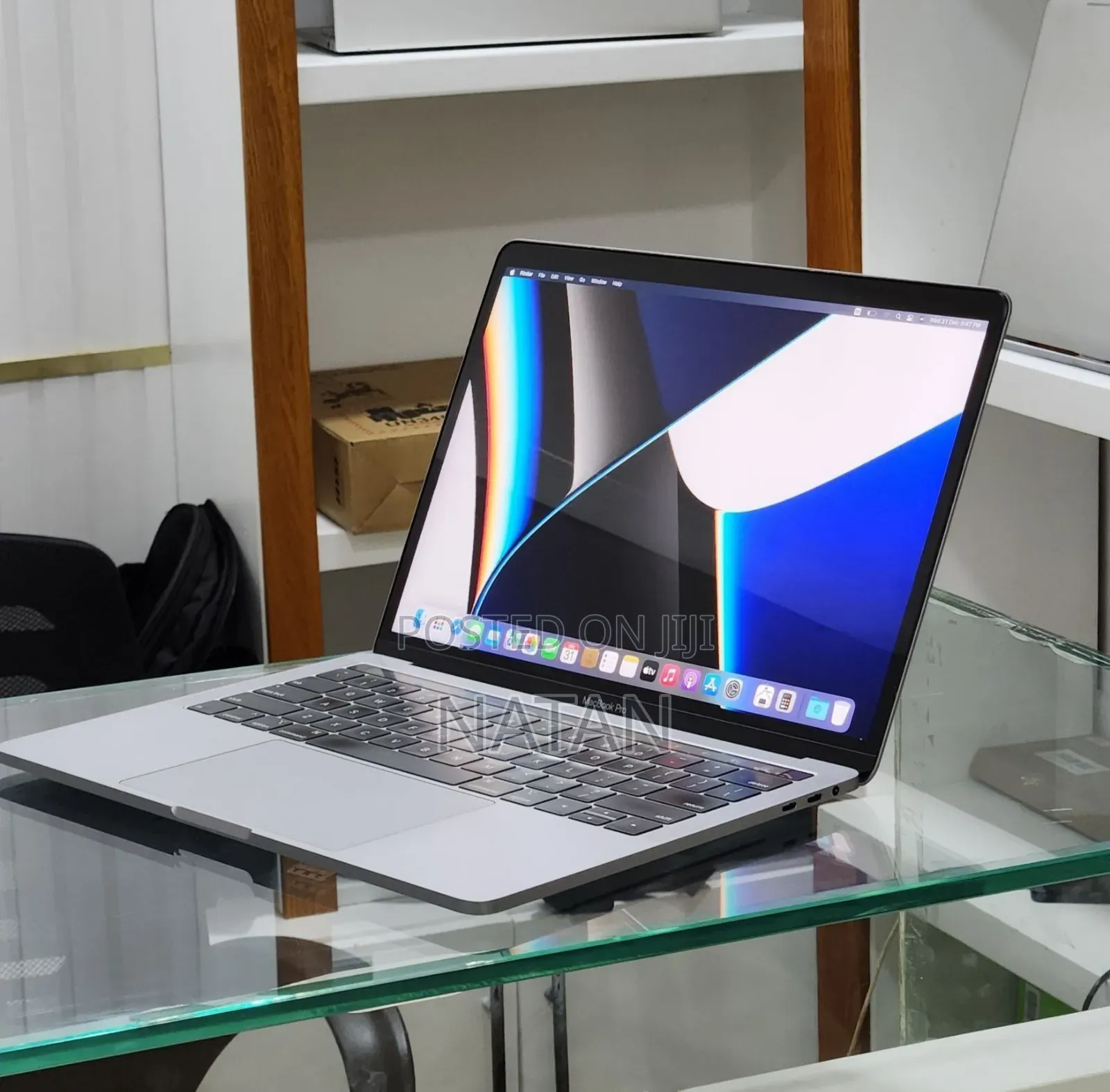 New Laptop Apple MacBook Pro 2019 16GB Intel Core i7 SSD 1T
