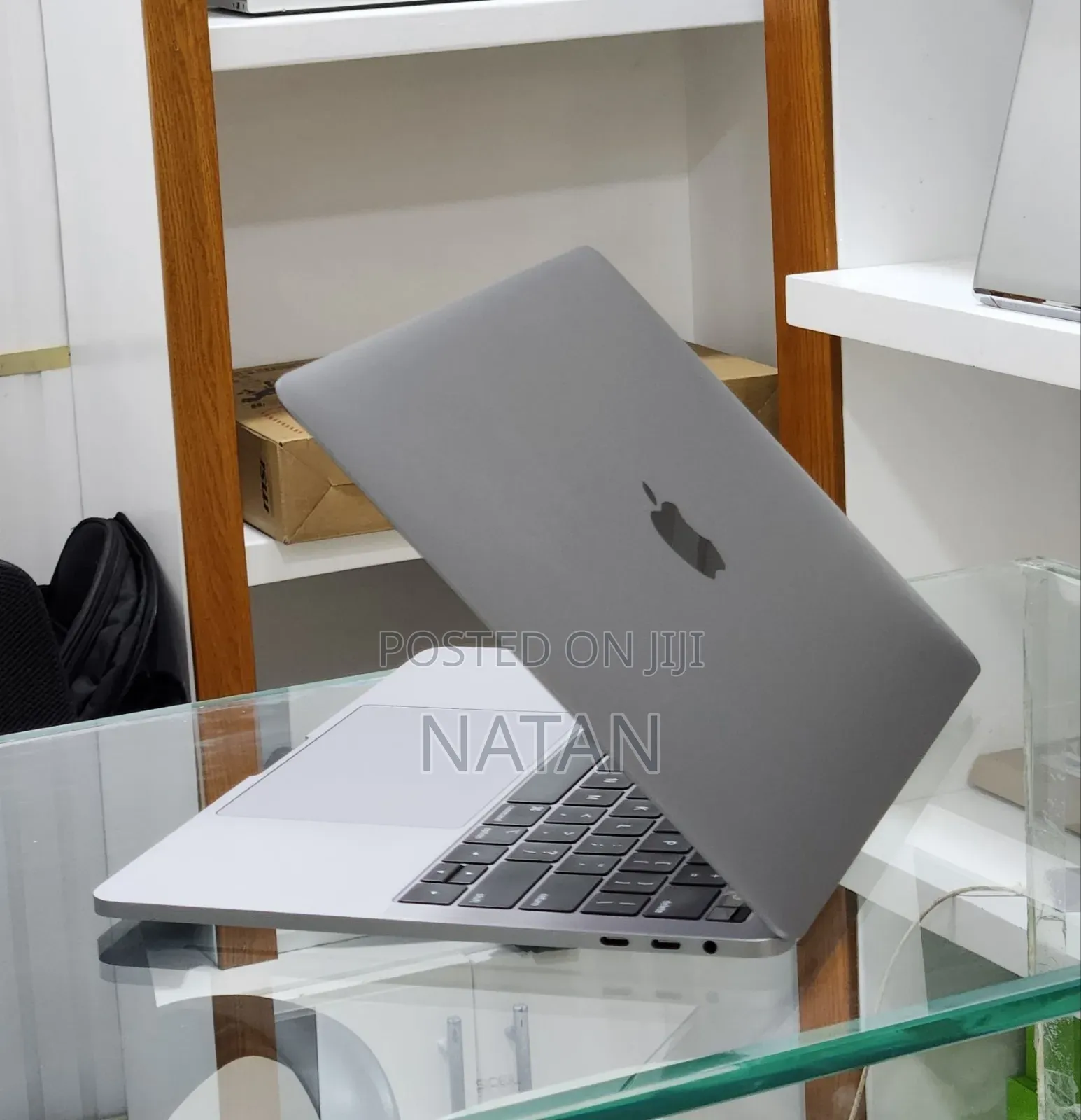 New Laptop Apple MacBook Pro 2019 16GB Intel Core i7 SSD 1T