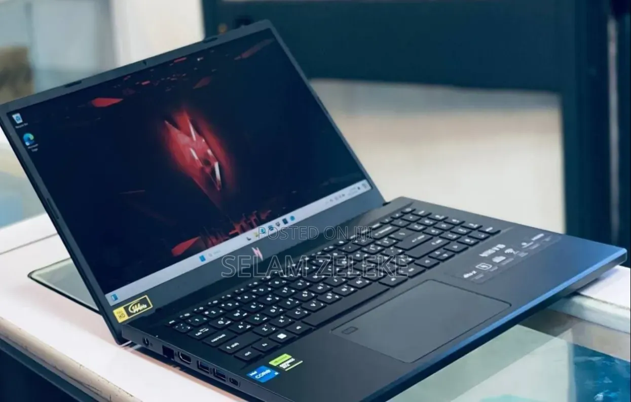 New Laptop Acer Nitro V 15 16GB AMD Ryzen 5 SSD 1T