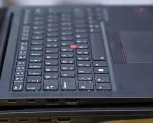 New Laptop Lenovo ThinkPad X1 Carbon Gen11 16GB Intel Core i7 SSD 512GB