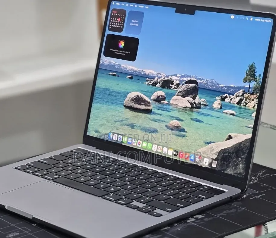 New Laptop Apple MacBook Air 2022 M2 16GB Intel Core M2 SSD 256GB