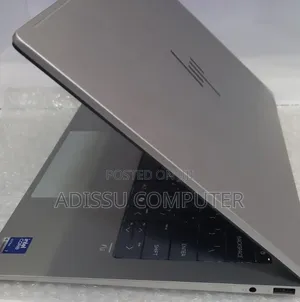 New Laptop HP OmniBook X Flip 14" 16GB Intel Core Ultra 7 SSD 1T