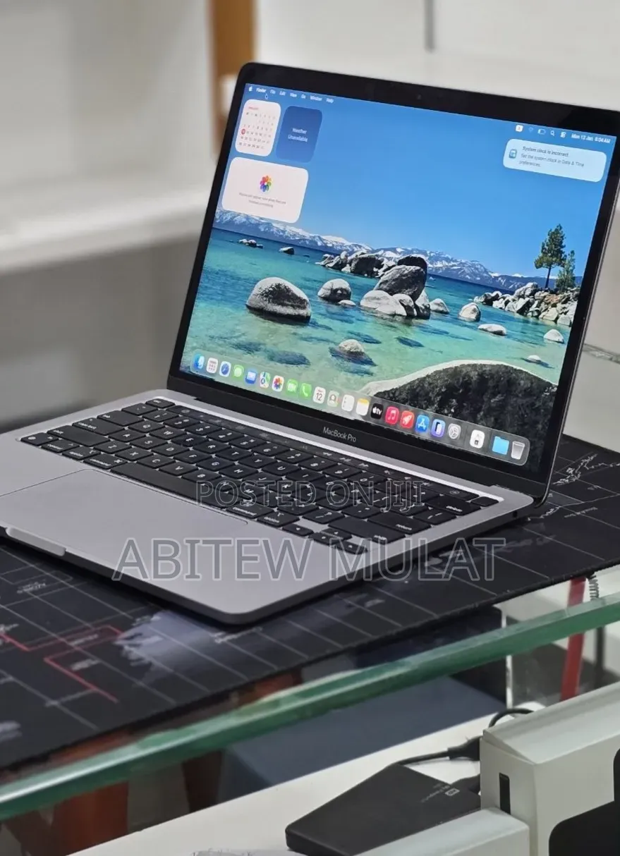 New Laptop Apple MacBook Pro 2021 M1 16GB Apple M1 Pro SSD 512GB