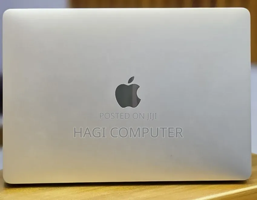 New Laptop Apple MacBook Pro 2020 32GB Intel Core i7 SSD 512GB