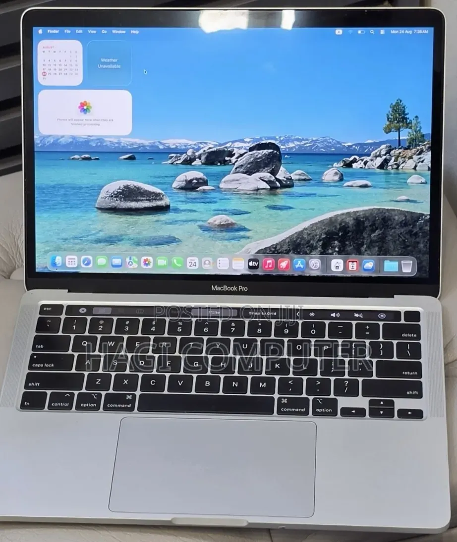 New Laptop Apple MacBook Pro 2020 32GB Intel Core i7 SSD 512GB