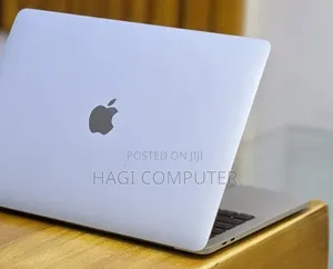 New Laptop Apple MacBook Pro 2020 32GB Intel Core i7 SSD 512GB