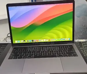 New Laptop Apple MacBook Pro 2022 M2 8GB Apple M2 SSD 512GB