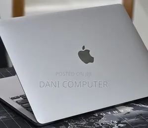 New Laptop Apple MacBook Pro 2022 M2 16GB Intel Core M2 SSD 512GB