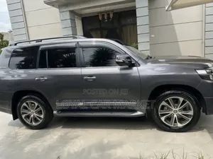 Toyota Hilux 2020 Gray