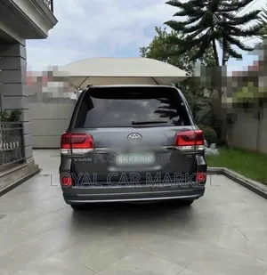 Toyota Hilux 2020 Gray