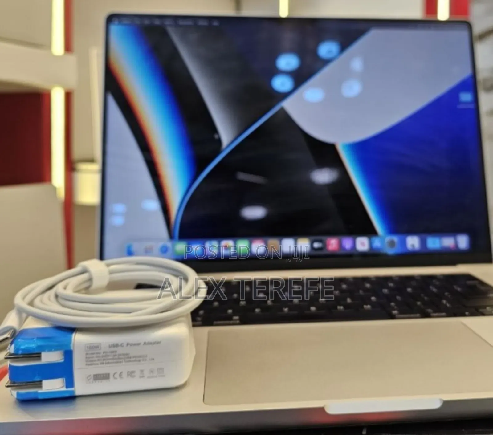 New Laptop Apple MacBook Pro 2021 M1 16GB Apple M1 Pro SSD 512GB