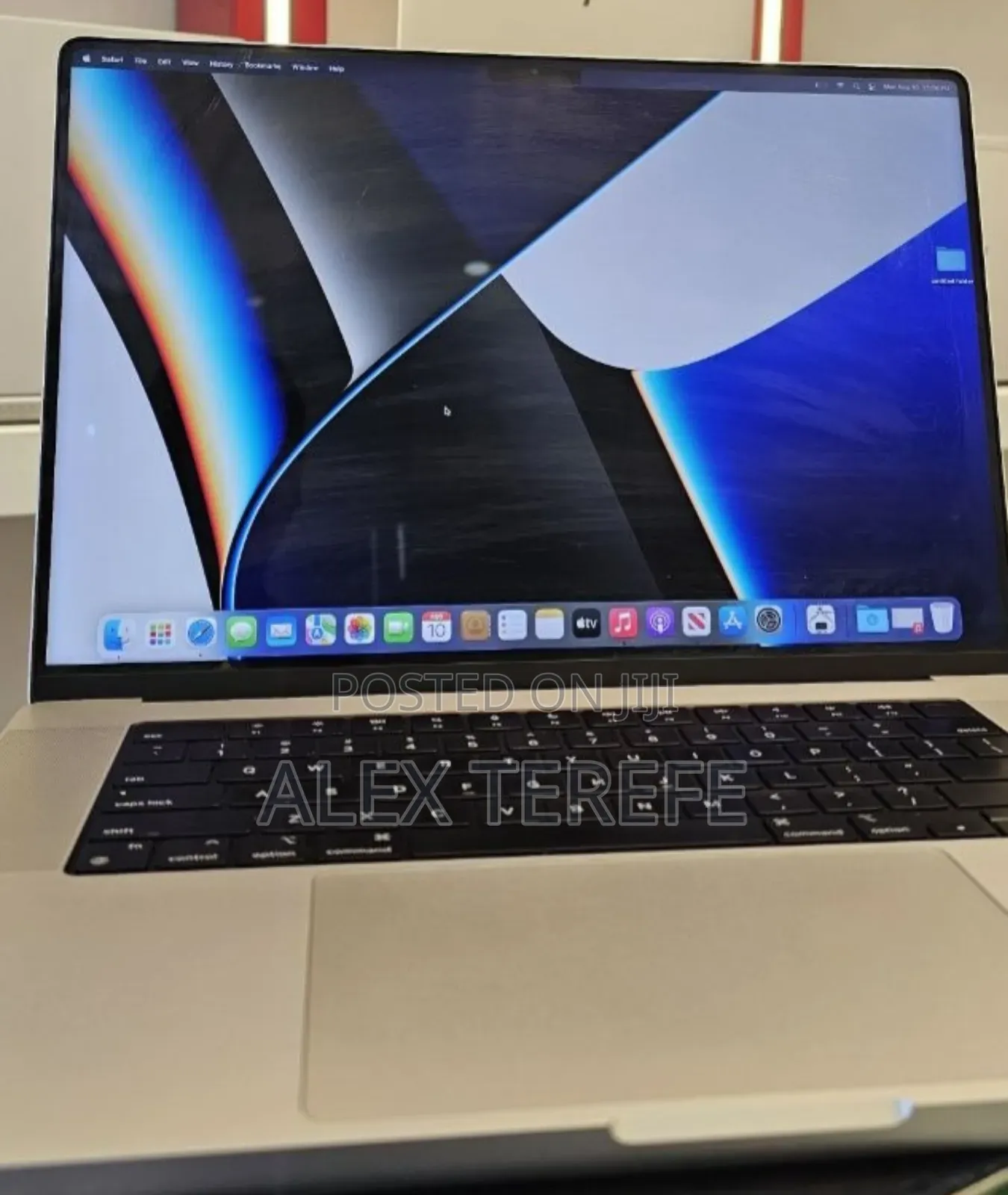 New Laptop Apple MacBook Pro 2021 M1 16GB Apple M1 Pro SSD 512GB