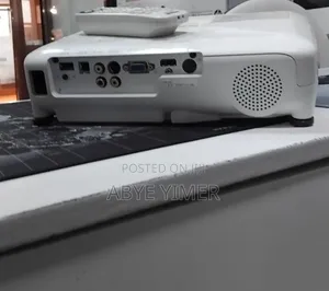 EPSON Projector
Model Name: EB-S31
Hardware Interface: VGA, USB,