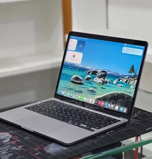 New Laptop Apple MacBook Pro 2020 M1 16GB Apple M1 Pro SSD 512GB