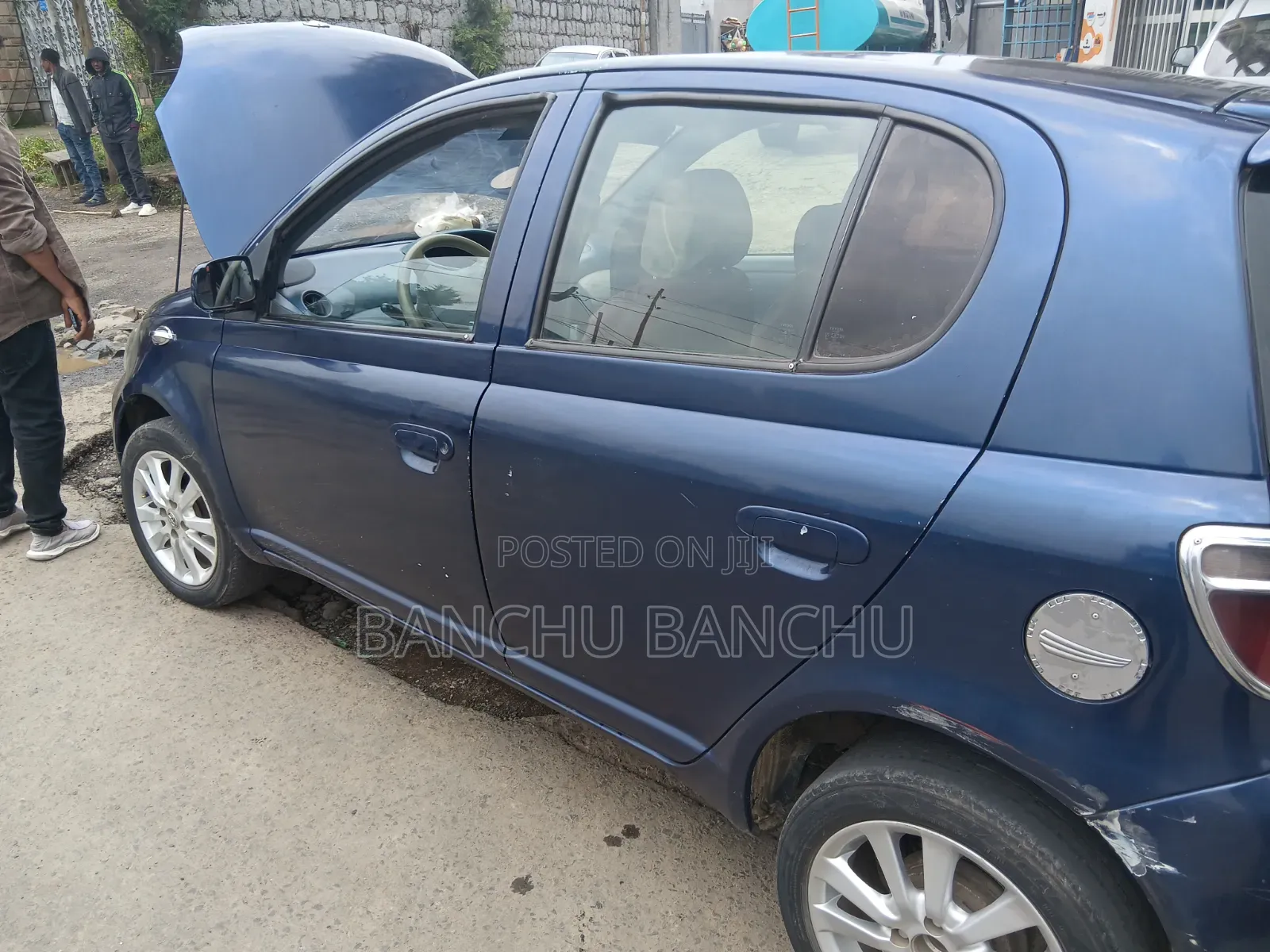 Toyota Vitz 2001 Blue