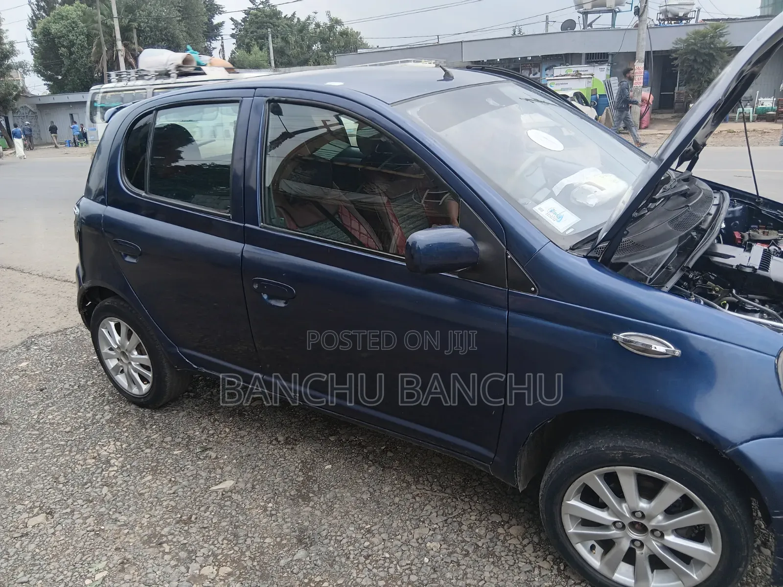 Toyota Vitz 2001 Blue