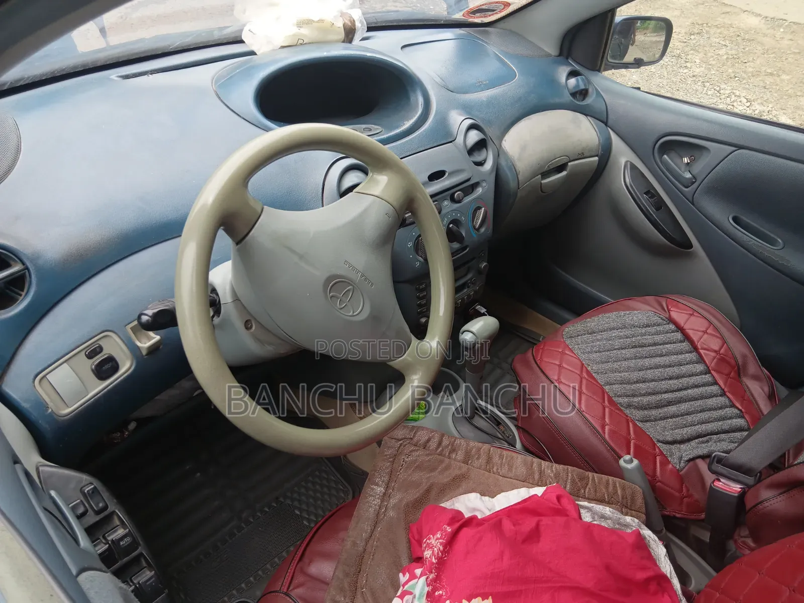 Toyota Vitz 2001 Blue
