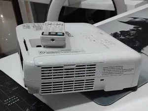 EPSON Projector
Model Name: EB-S31
Hardware Interface: VGA,