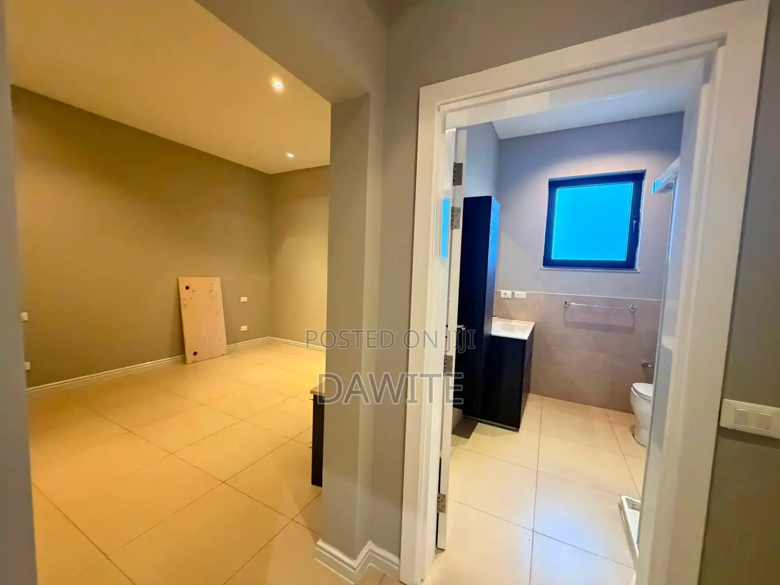 Furnished 4bdrm Apartment in የግል, Bole for sale