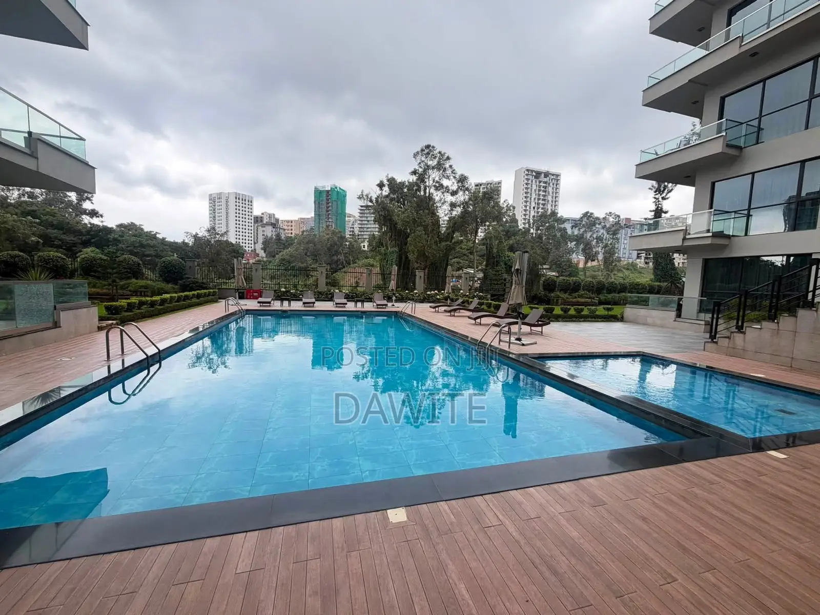 Furnished 4bdrm Apartment in የግል, Bole for sale