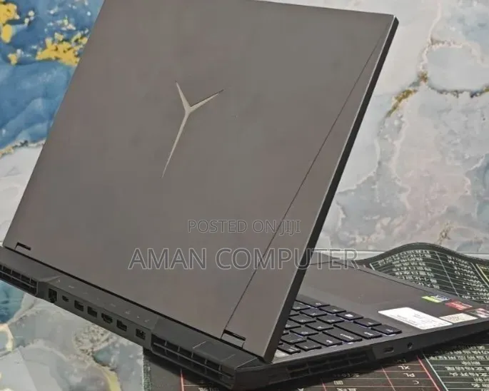 New Laptop Lenovo Legion 5 16GB AMD Ryzen 7 SSD 512GB