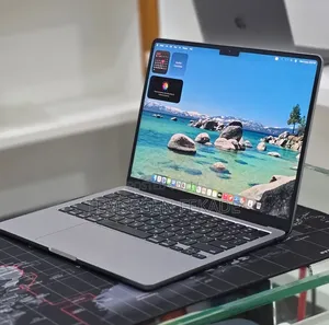 New Laptop Apple MacBook Air 2022 M2 16GB Apple M2 SSD 256GB