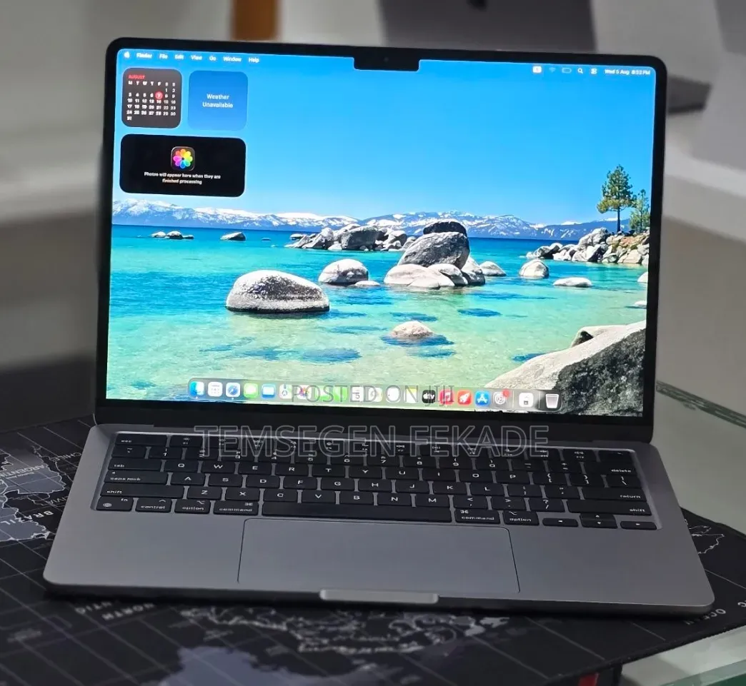 New Laptop Apple MacBook Air 2022 M2 16GB Apple M2 SSD 256GB