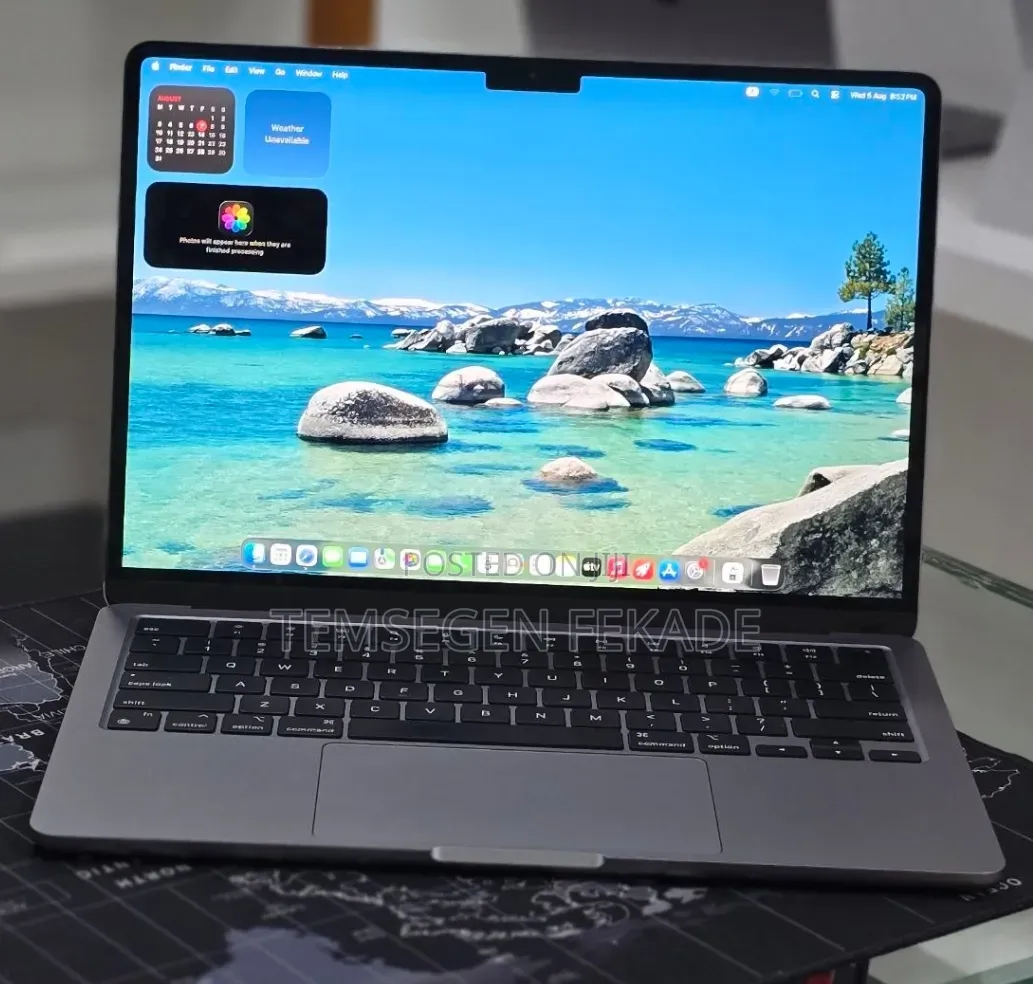New Laptop Apple MacBook Air 2022 M2 16GB Apple M2 SSD 256GB