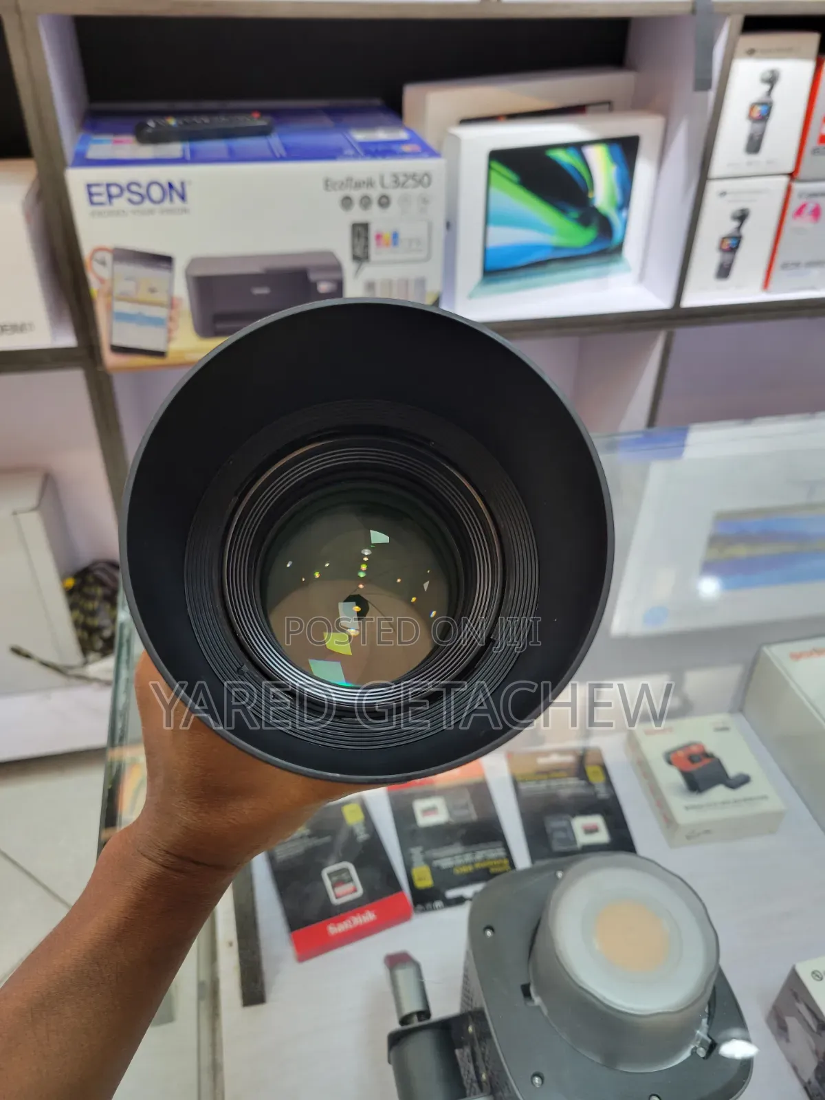 Canon RF 85 Fixed Lens , F1.2 USM Red Ring Lens