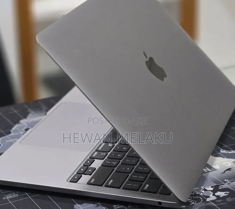 New Laptop Apple MacBook Pro 2020 M1 16GB Apple M1 SSD 512GB