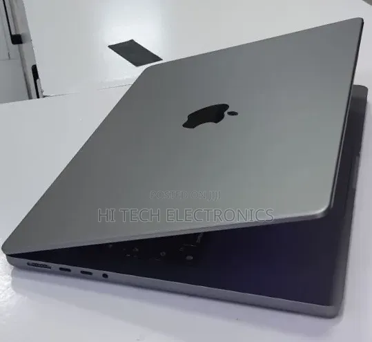 New Laptop Apple MacBook Pro 2021 M1 32GB Apple M1 Pro SSD 1T