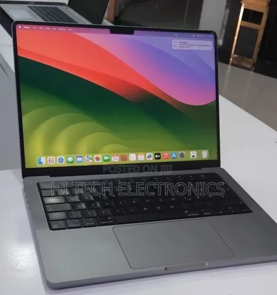 New Laptop Apple MacBook Pro 2021 M1 32GB Apple M1 Pro SSD 1T