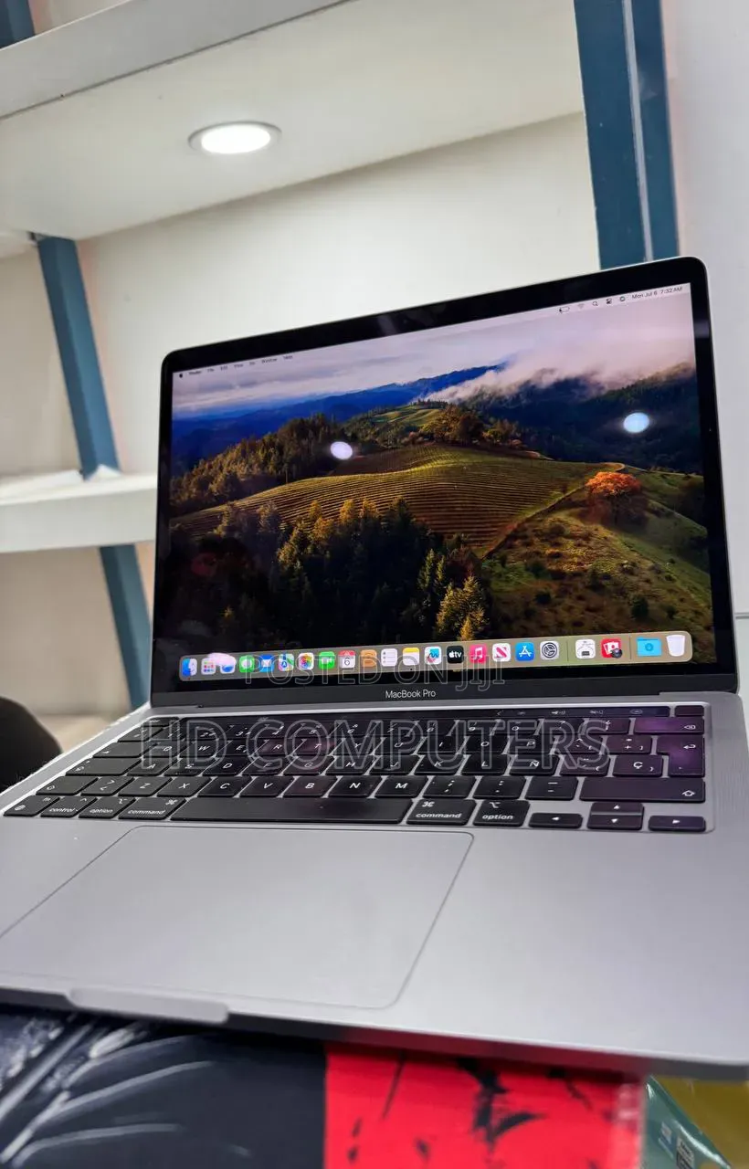 New Laptop Apple MacBook Air 2020 M1 8GB Apple M1 SSD 256GB
