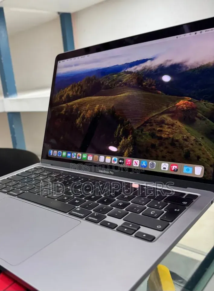 New Laptop Apple MacBook Air 2020 M1 8GB Apple M1 SSD 256GB