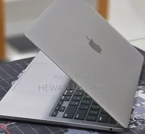 New Laptop Apple MacBook Pro 2022 M2 16GB Apple M2 SSD 512GB