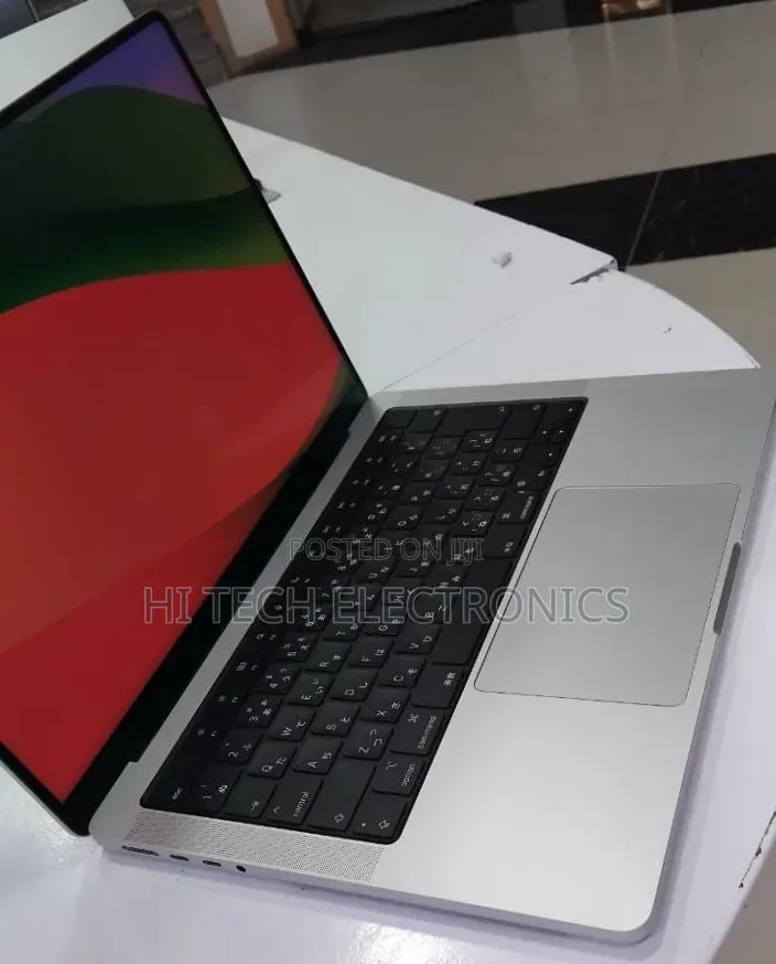 New Laptop Apple MacBook Pro 2024 M4 16GB Apple M4 Pro SSD 512GB