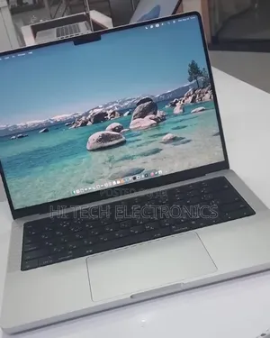 New Laptop Apple MacBook Pro 2024 M4 16GB Apple M4 Pro SSD 512GB