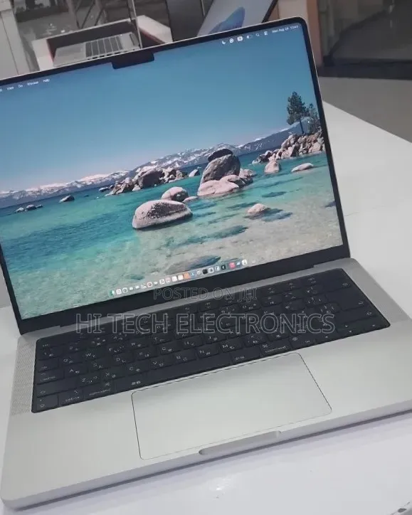 New Laptop Apple MacBook Pro 2024 M4 16GB Apple M4 Pro SSD 512GB