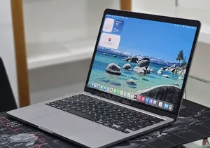 New Laptop Apple MacBook Pro 2022 M2 16GB Apple M2 SSD 512GB