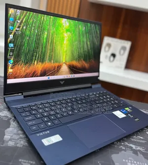 New Laptop HP Victus 16 16GB Intel Core i7 SSD 512GB