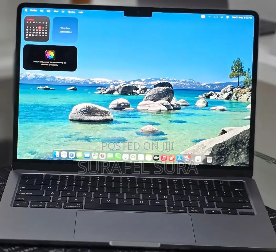 New Laptop Apple MacBook Air 2022 M2 16GB Apple M2 SSD 256GB