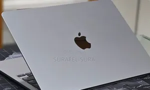 New Laptop Apple MacBook Air 2022 M2 16GB Apple M2 SSD 256GB