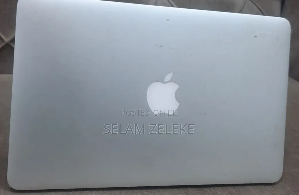New Laptop Apple MacBook Air 4GB Intel Core i5 SSD 500GB