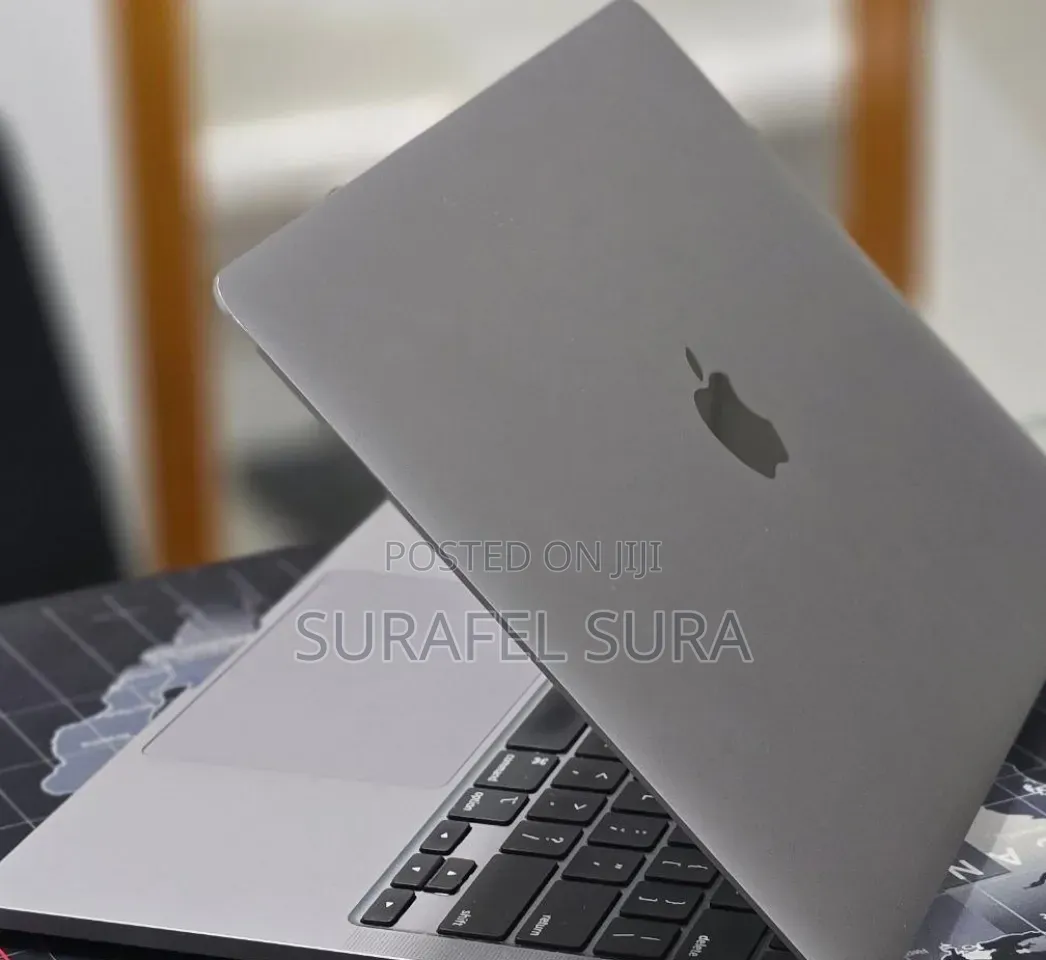 New Laptop Apple MacBook Pro 2020 M1 16GB Apple M1 Pro SSD 512GB