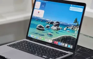 New Laptop Apple MacBook Pro 2020 M1 16GB Apple M1 Pro SSD 512GB